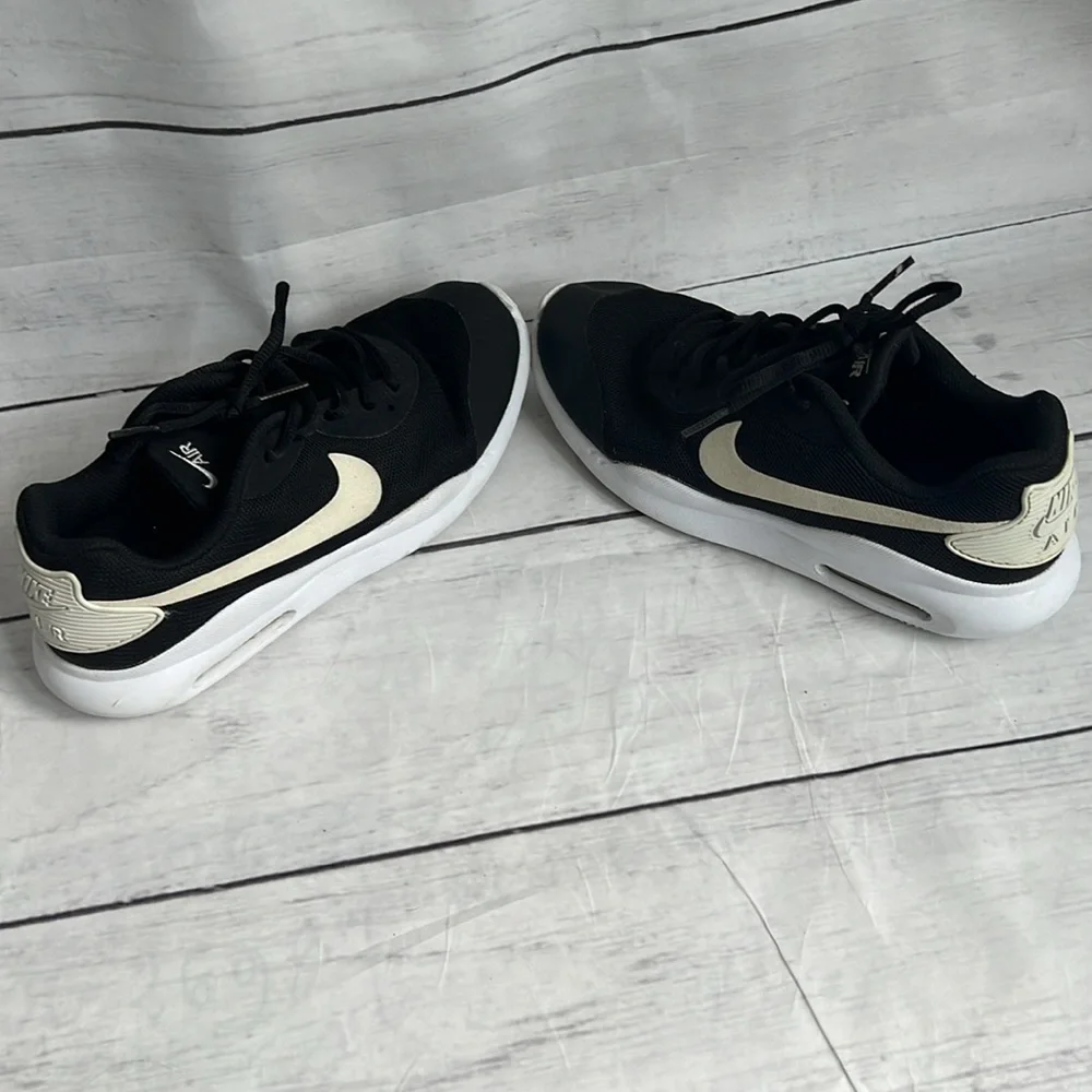 Nike Air Youth SZ:7Y Black white Ar7419-002 Running Sneakers‎ Shoes Unisex